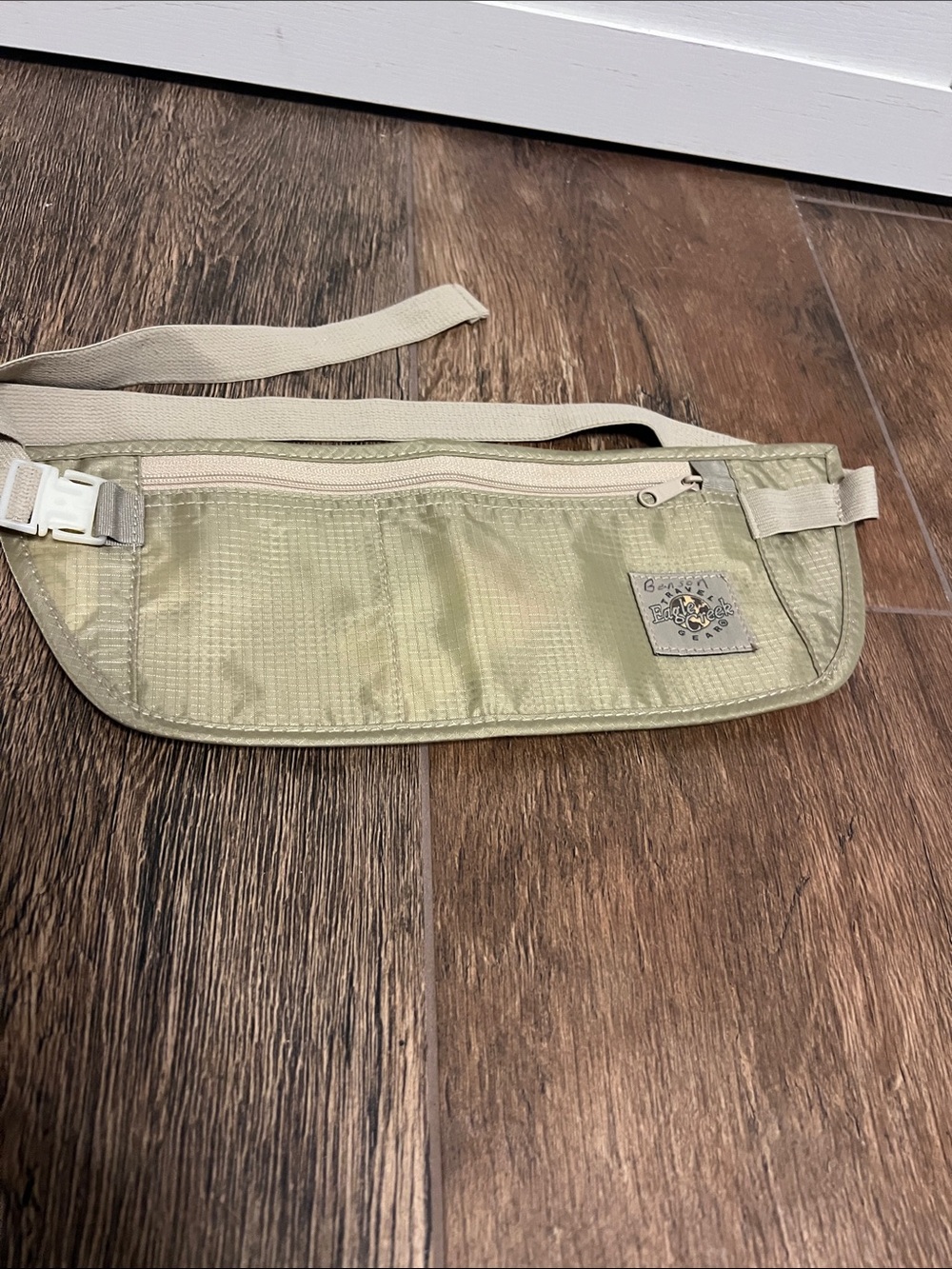 Eagle Creek Undercover Travel Money Belt Beige Khaki